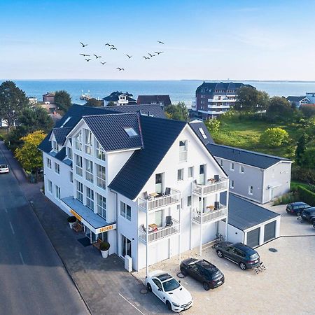 Hotel Meerzeit 샬베우츠 외부 사진