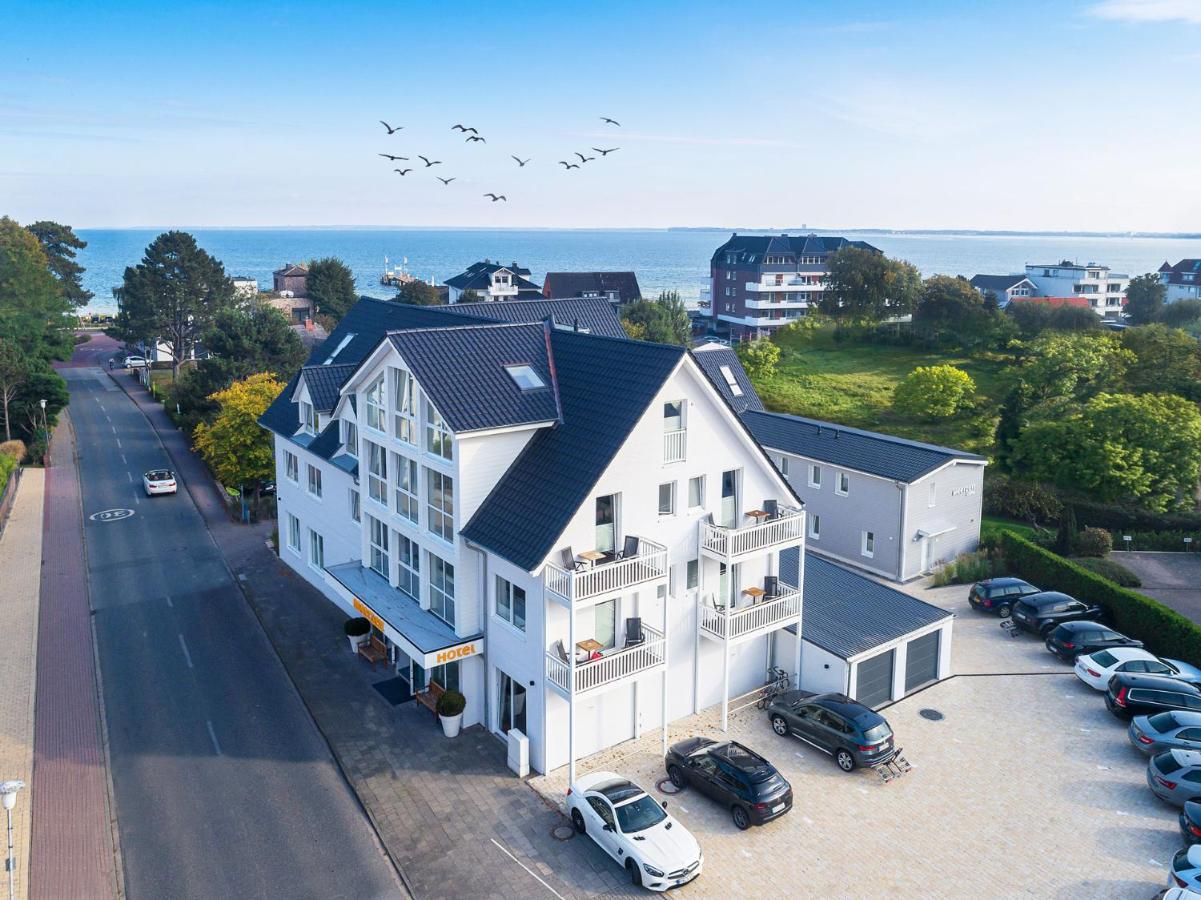 Hotel Meerzeit 샬베우츠 외부 사진