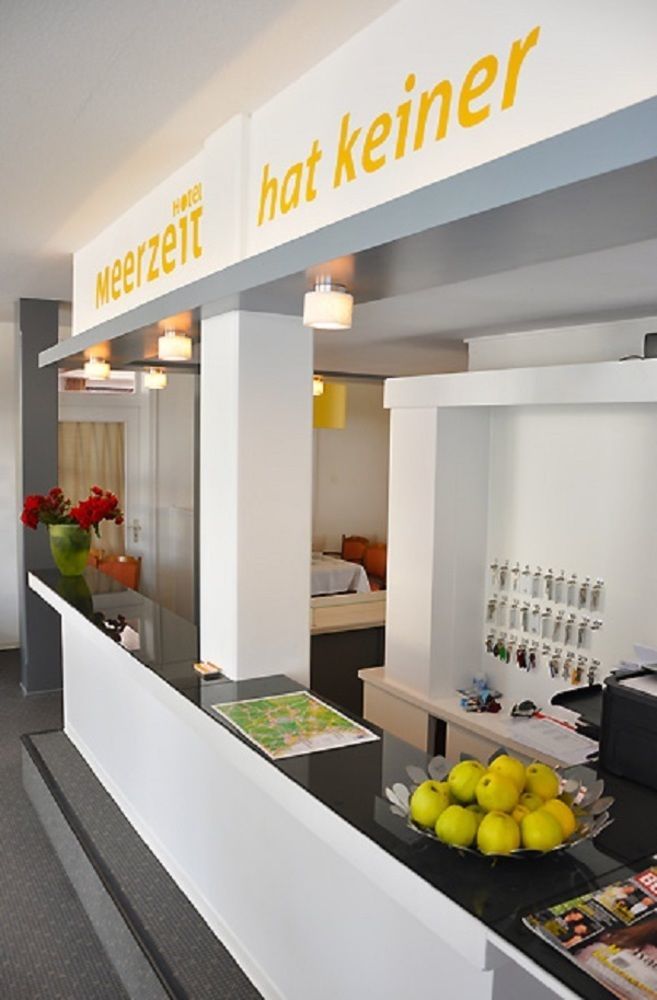 Hotel Meerzeit 샬베우츠 외부 사진